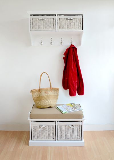 White hanging shelf with white baskets - Small